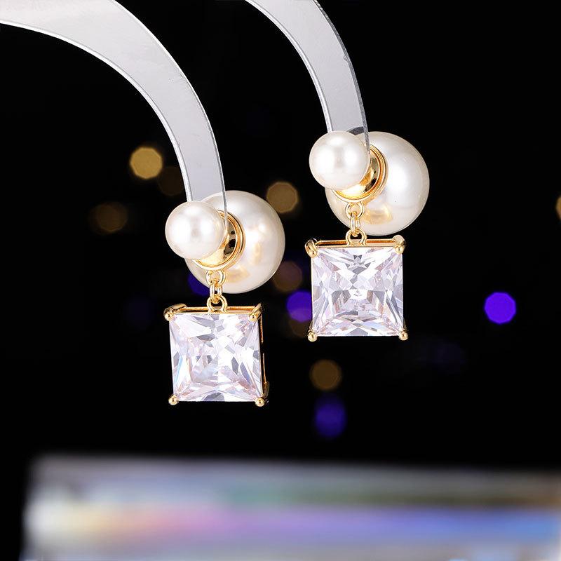 ピアス レディース 欧米風 韓国風 エレガント 上品 宮廷風 ヴィンテージ調 アンティーク風 高級感 スクエア ジルコニア パール ゴールド 銅製 S925ポスト スタッド フェミニン 高見え お呼ばれ フォーマル 女性用 耳飾り