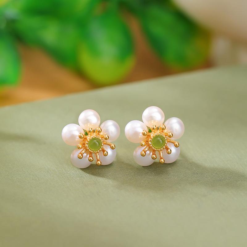 ピアス レディース シルバー925 純銀 金メッキ 和田玉 碧玉 パール 梅の花 フラワーモチーフ 丸玉 レト..