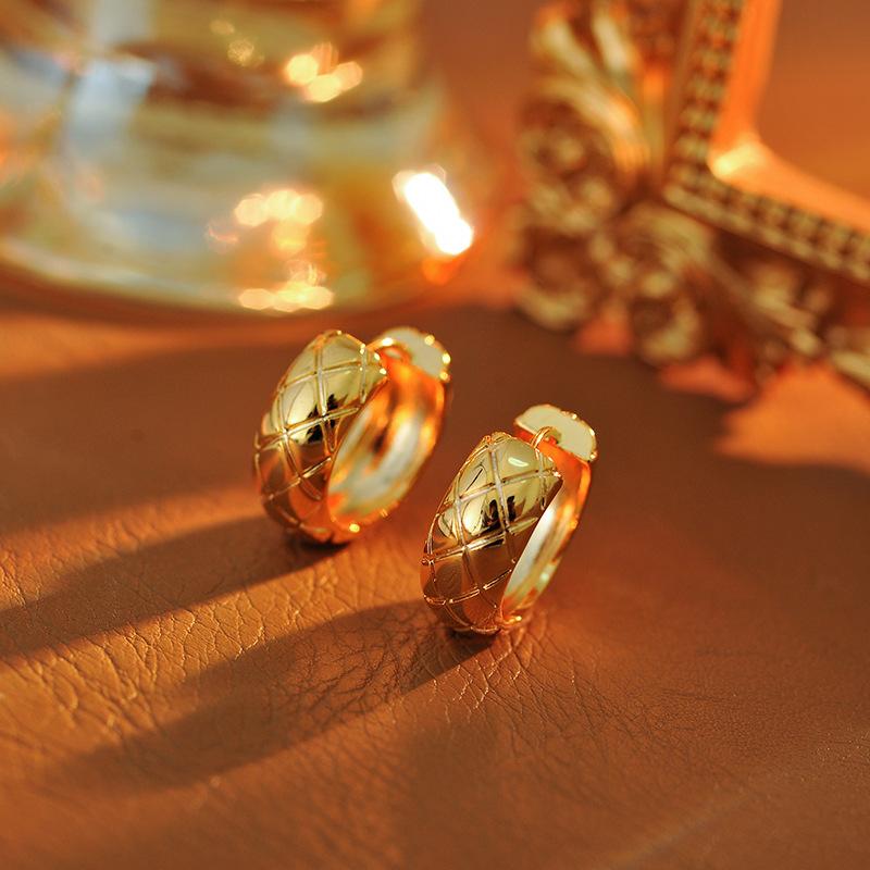 ピアス レディース ローズ フープピアス 純銀製 ライトラグジュアリー 高級感 上品 エレガント スタッ..