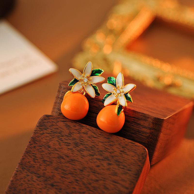 ピアス レディース 柿モチーフ 油絵風 フラワー エナメル ハンドメイド スタッドピアス 上品 繊細 かわ..