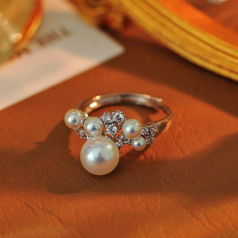 ・カテゴリ: リング・対象: レディース・タイプ: フリーサイズ・素材: 銅合金・デザイン: 幾何学模様・加工: メッキ・スタイル: 欧米風、きれいめカジュアル・流行要素: 環状