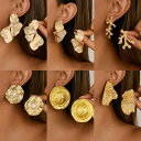 ピアス イヤリング レディース 女性用 欧米風 ファッション SNS風 大ぶり 不規則 プリーツ 花びら フラワーモチーフ フェイクパール 合金 電気メッキ加工 通勤 オフィス 普段使い お出かけ パーティー シルバー ゴールド