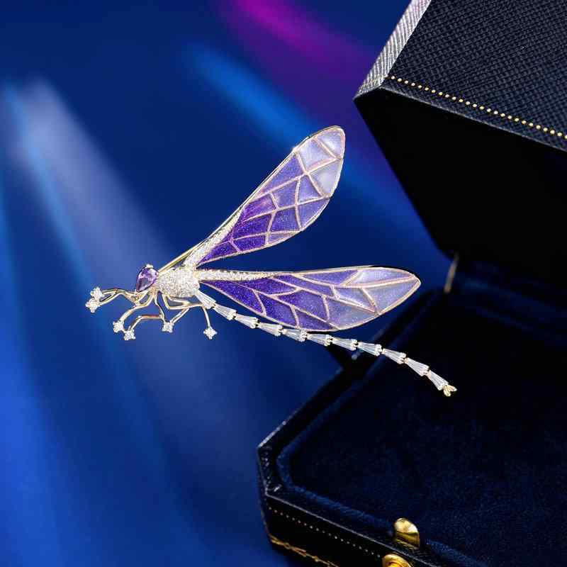 ブローチ レディース 個性的デザイン トンボ 昆虫モチーフ 高級感 繊細 豪華 エレガント ピン アクセサ..