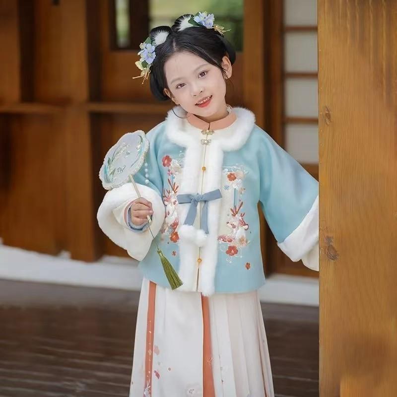 漢服 チャイナドレス 女の子 女児 冬季 上下セット 新年服 晴れ着 中国伝統衣装 古風 花柄 刺繍 厚手 防寒 暖かい イベント 発表会