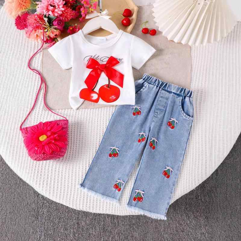 女の子 ジュニア 子供服 春夏 欧米風 カジュアル 蝶結び アルファベットプリント 半袖トップス ウォッシュドデニム ロングパンツ 長ズボン 綿 コットン 白 上下セット セットアップ 普段使い お出かけ着