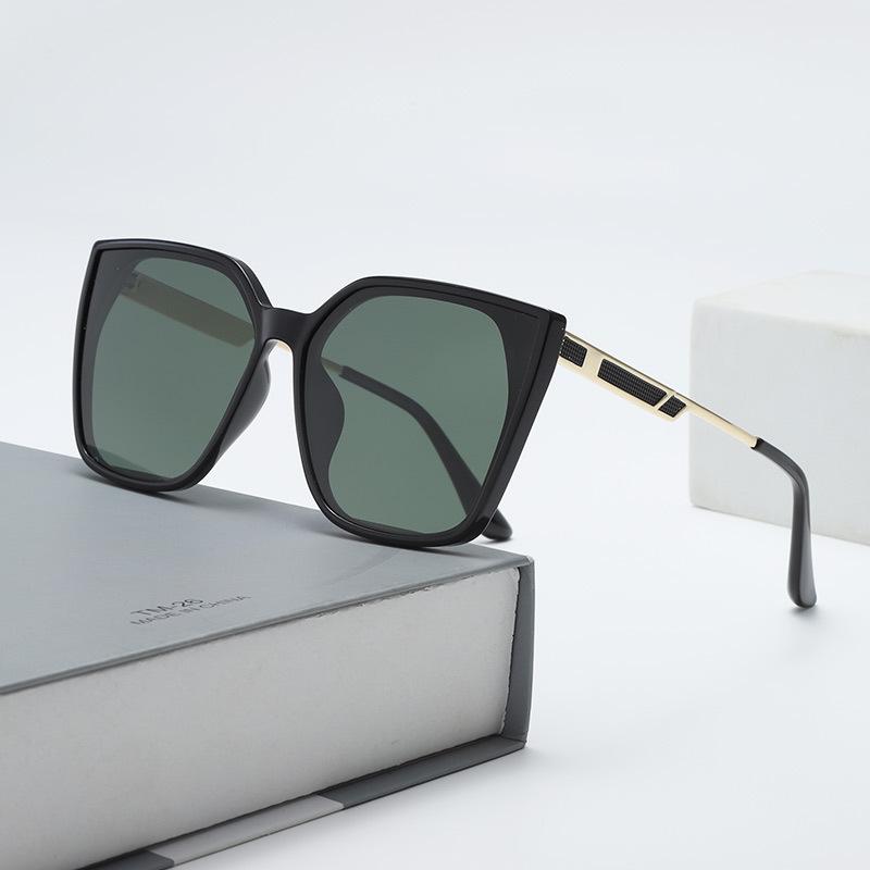 サングラス 大きめフレーム 韓国風 スクエア型 TR90 メタル素材 偏光 UV400カット ドライブ 釣り アウ..