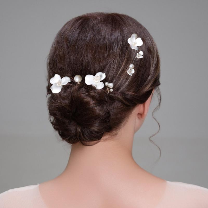 髪飾り レディース ブライダル ウェディング 結婚式 披露宴 前撮り Uピン かんざし ヘアアクセサリー シンプル 上品 陶器製 小花 フラワーモチーフ 純白 ゴールド 韓国風 ハンドメイド(x3)