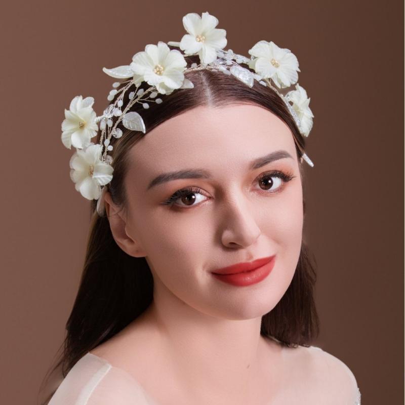 ヘッドドレス レディース ブライダル ウェディング 花嫁 花冠 ティアラ フラワーリース ヘアアクセサリー 髪飾り 手作り ハンドメイド 布製 リーフ 花モチーフ ボタニカル 結婚式 前撮り ロケーションフォト ビーチ撮影 レトロ アンティーク シルバー(x3)