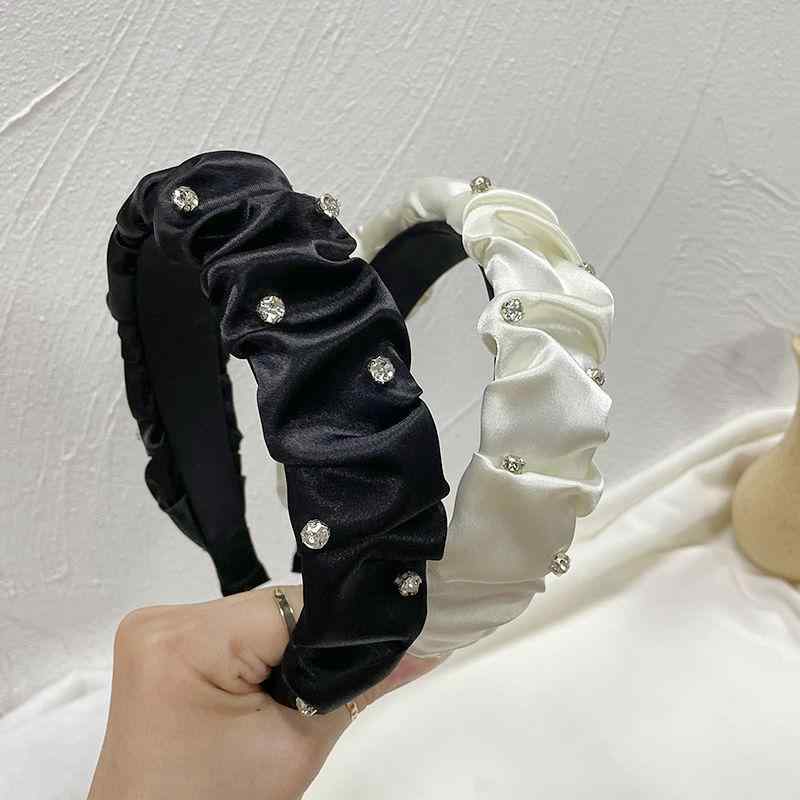 カチューシャ レディース ブラック 布製 プリーツ ラインストーン ボリュームアップ 小顔効果 フレンチ レトロ アンティーク調 上品 エレガント 大人可愛い お洒落 普段使い お出かけ 春夏