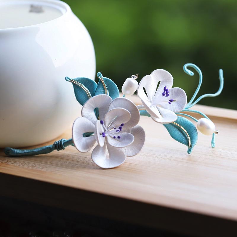 髪飾り レディース 女性用 中国風 新中式 民族風 伝統工芸 象嵌細工 絹糸 シルク 絨花 柔らかい かんざ..