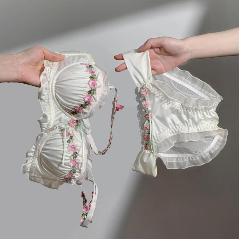 ブラジャー セット レディース レトロ 刺繍 高級感 サテン レース 小胸向け 寄せ上げ 盛りブラ かわい..