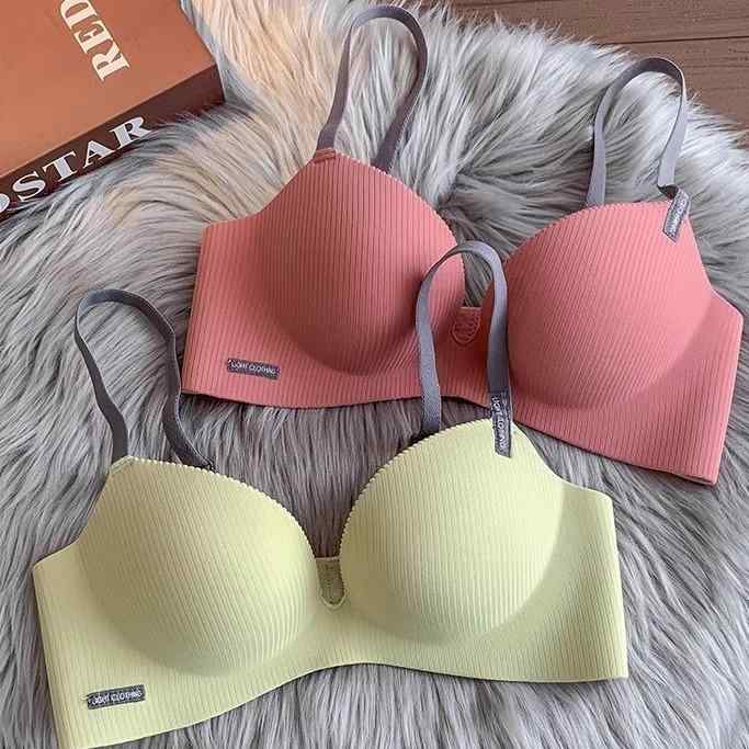 ブラジャー レディース 女性用 小胸 谷間メイク 寄せ上げ ノンワイヤー ワイヤーなし 脇高 脇肉スッキ..