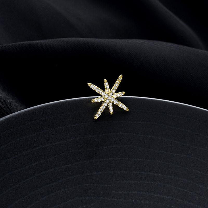 ブローチ レディース 八芒星 スター ラインストーン 煌めく 襟元 見せ防止 ストッパー はだけ防止 夏 ブラウス シャツ ズレ防止 衣服固..