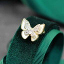 ブローチ レディース 天然白蝶貝 蝶 昆虫 小ぶり かわいい ジルコニア 上品 エレガント ゴールドカラー 電気メッキ加工 シンプル ファッション 通勤 プレゼント 装飾