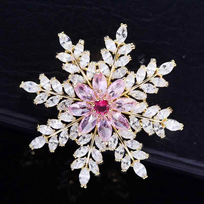 ブローチ コサージュ レディース 雪の結晶 モチーフ 韓国風 エレガント 上品 華やか 存在感 ジルコニア フォーマル 結婚式 パーティー 入学式 卒業式 イエロー レッド