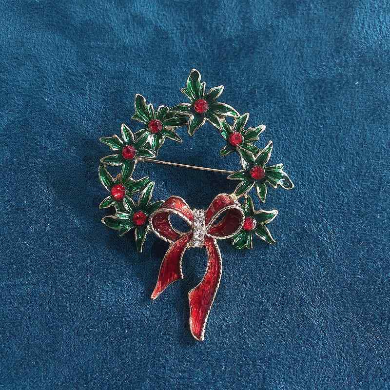 ブローチ 男女兼用 クリスマスツリー トナカイ 雪だるま 合金 ラインストーン エナメル 電気メッキ加工 レトロ アンティーク調 かわいい おしゃれ ファッション小物 クリスマス ギフト プレゼント