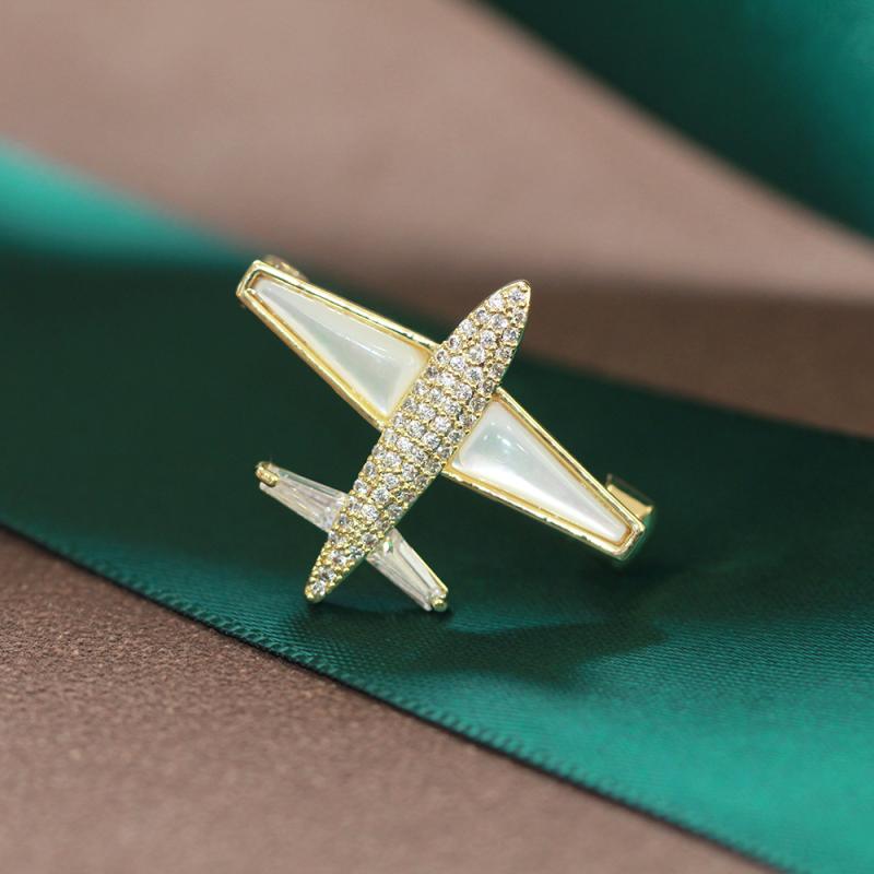 ブローチ レディース 韓国風 エレガント 上品 シンプル マイクロパヴェ ジルコニア 天然シェル 飛行機 ..