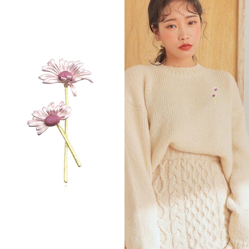 ブローチ レディース 上品 エレガント 合金製 野菊 フラワーモチーフ ロング エナメル加工 個性的 ストール留め 襟元ピン ゴールドベース 4色展開