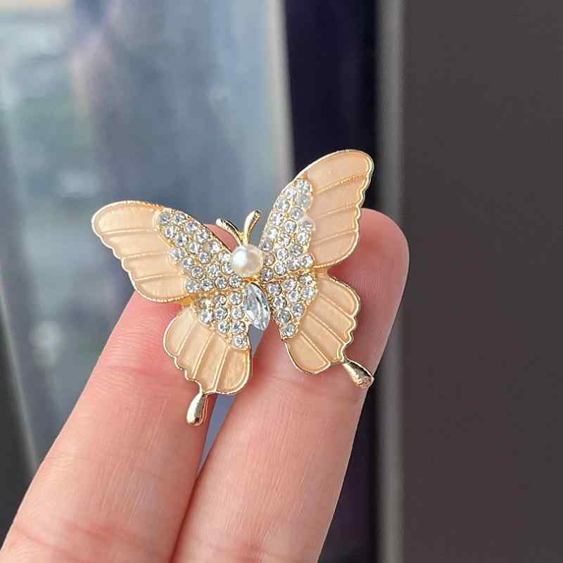 ブローチ レディース 蝶 バタフライ パール ラインストーン 合金製 高級感 華やか エレガント 上品 レトロ スーツ セーター ジャケット ワンピース ドレス 普段使い フォーマル
