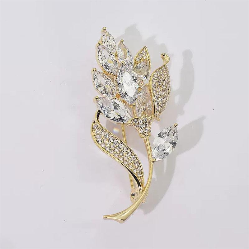 ブローチ レディース チューリップ 高級感 エレガント 豪華 ゴールド 合金製 ジルコニア 多用途 スーツ..