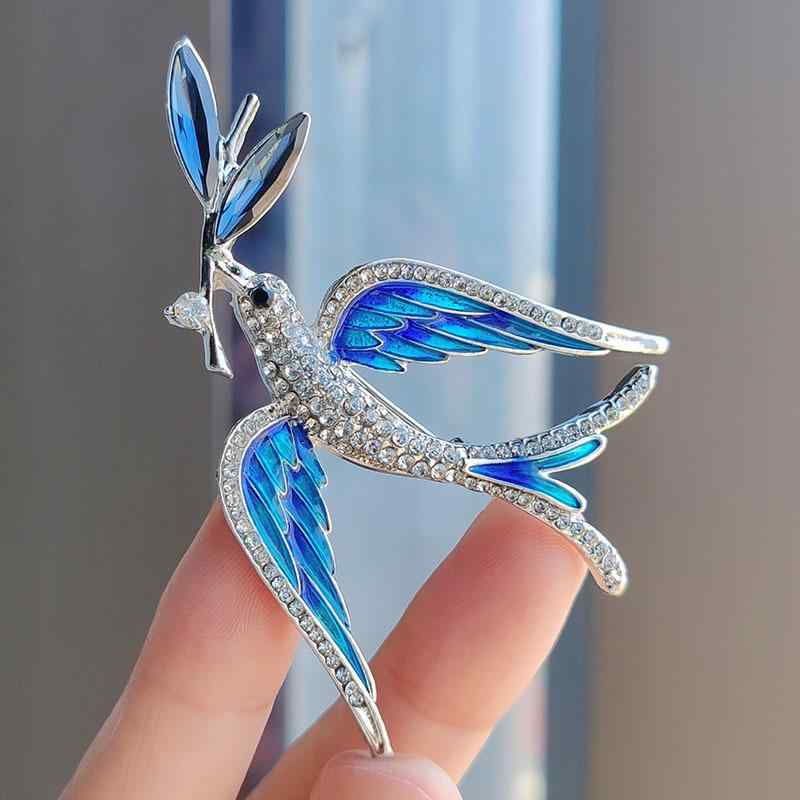 ブローチ 女性用 ブルー ツバメ 高級感 上品 個性的 七宝焼き 万能 合金製 韓国風 かわいい スーツ アクセサリー 装飾