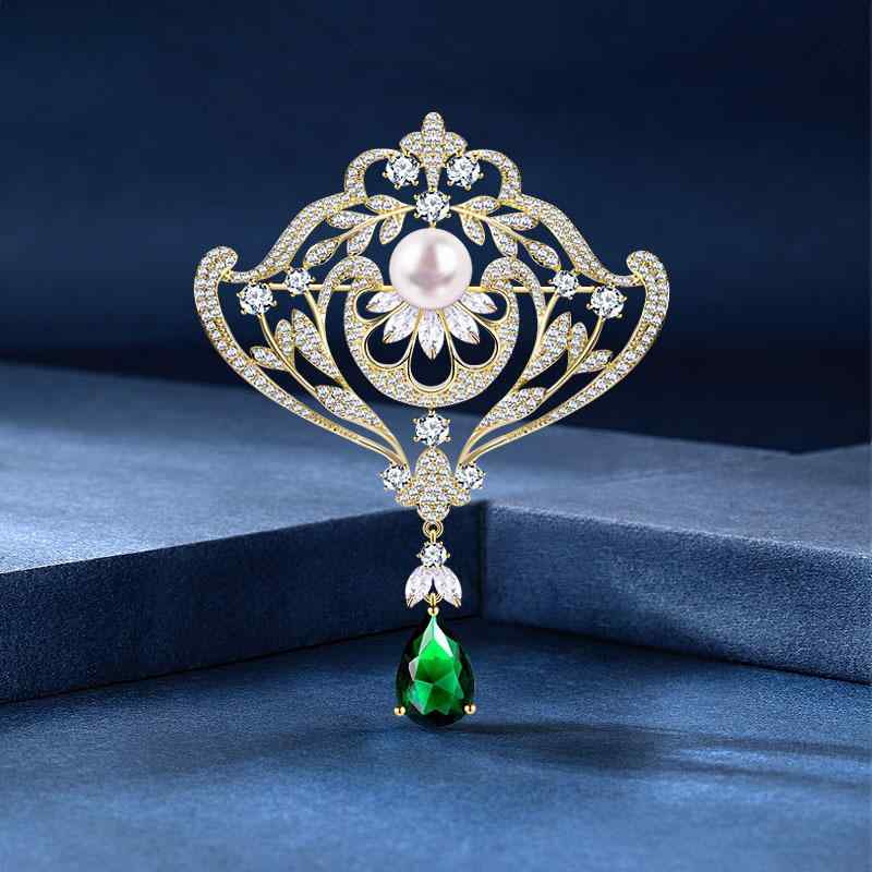 ブローチ レディース 女性用 宮廷風 レトロ クラウン 王冠 パール ジルコニア ラインストーン 高級感 ライトラグジュアリー 上品 エレガント 気品 アクセサリー