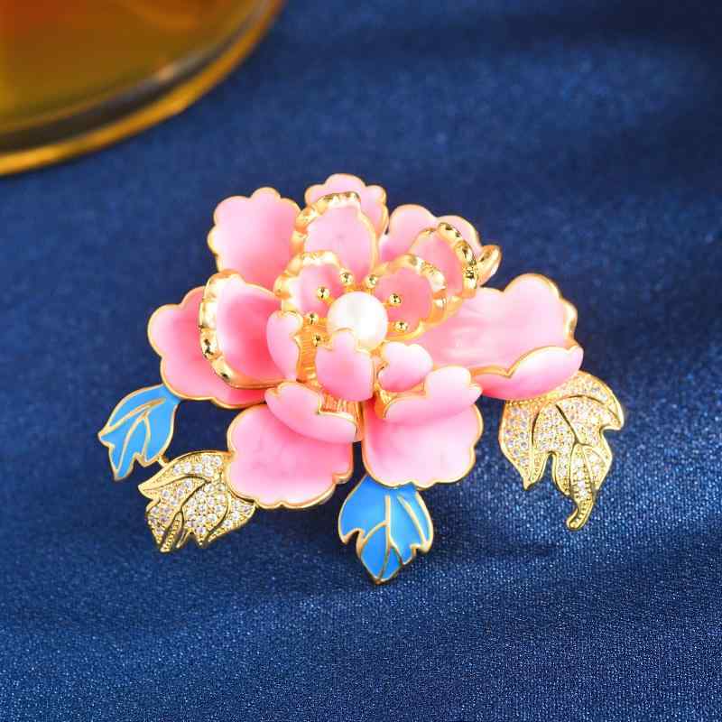 ブローチ レディース 牡丹 花柄 ジルコニア 淡水パール エナメル 手描き 銅製 エレガント 優雅 結婚式 パーティー ワンピース チャイナドレス コサージュ ピンク ブルー