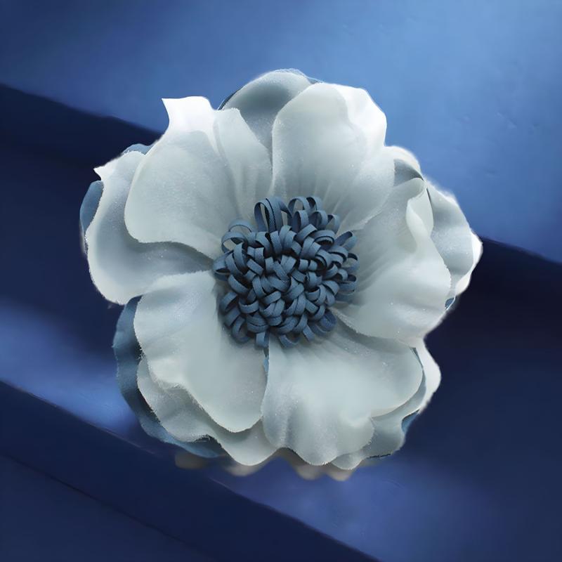 ブローチ レディース 女性用 韓国風 布製 花 フラワーモチーフ オーガンジー 立体感 上品 エレガント かわいい 個性的なデザイン 結婚式 パーティー フォーマル セレモニー ワンピース ドレス スーツ アクセサリー 春夏