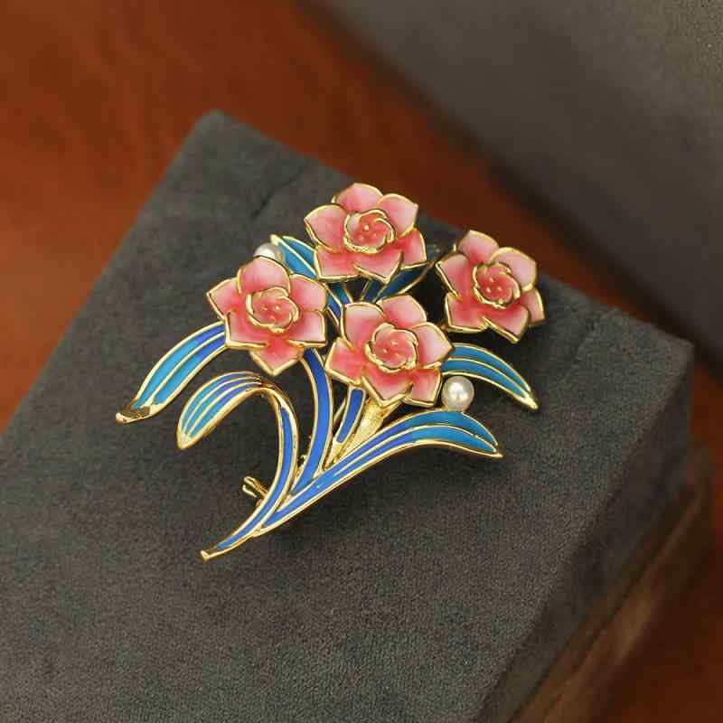 ブローチ レディース 高級感 エレガント マットエナメル 七宝 薔薇 花束 フェイクパール ピンク イエロ..