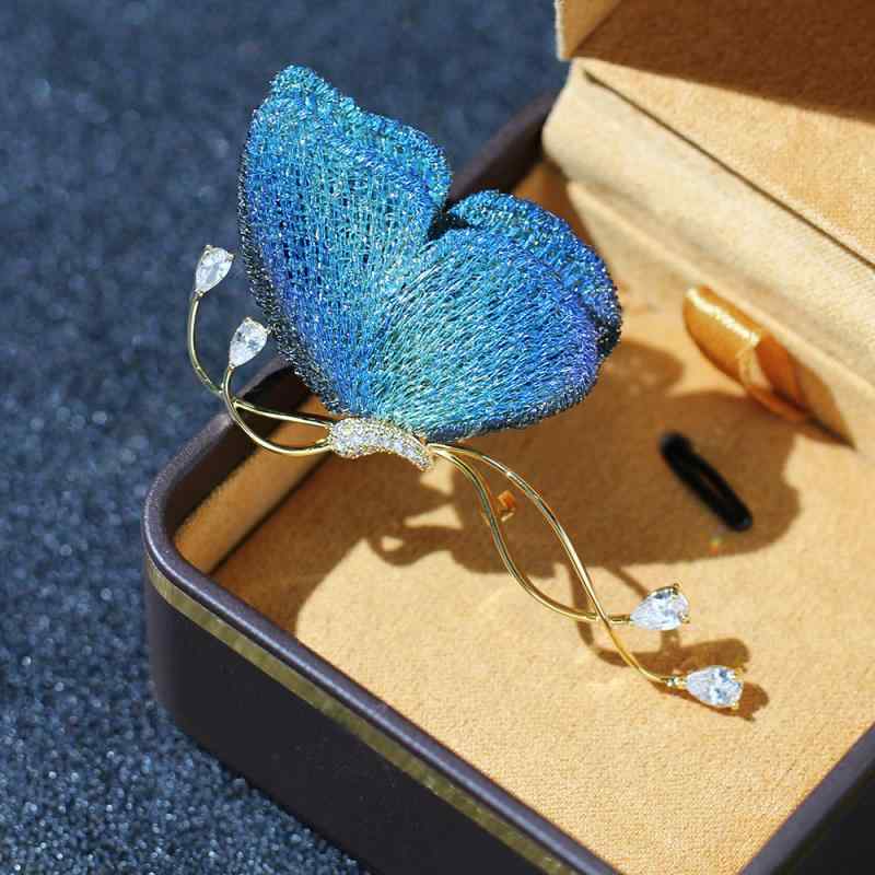 ブローチ レディース レトロ ヴィンテージ 刺繡 蝶モチーフ 高級感 独創的デザイン...