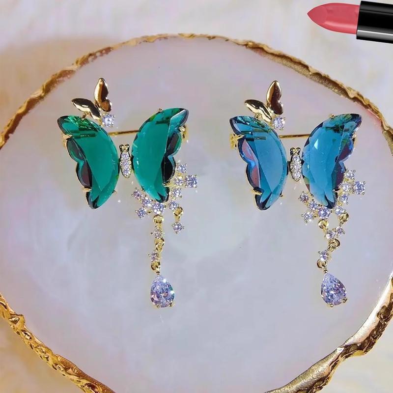 ブローチ レディース 蝶 バタフライ ジルコニア フリンジ 高級感 エレガント 上品 韓国デザイン 揺れる おしゃれ コート ドレス スーツ フォーマル 普段使い アクセサリー 亜鉛合金 電気メッキ加工 グリーン ブルー