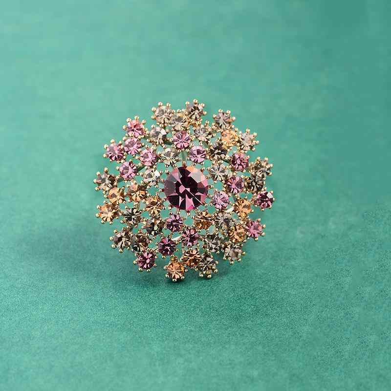 ブローチ レディース タンポポ ラインストーン 花モチーフ 上品 エレガント 個性的デザイン スーツ コート 式典 イベント 装飾品 ギフト プレゼント 合金製 電気メッキ加工