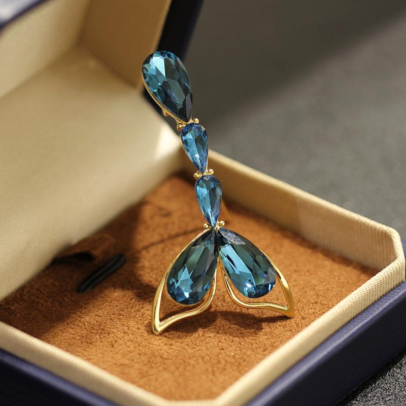 ブローチ レディース マーメイドテール クリスタル エレガント シンプル 金メッキ加工 2色展開 オールシーズン ストールクリップ 露出防止