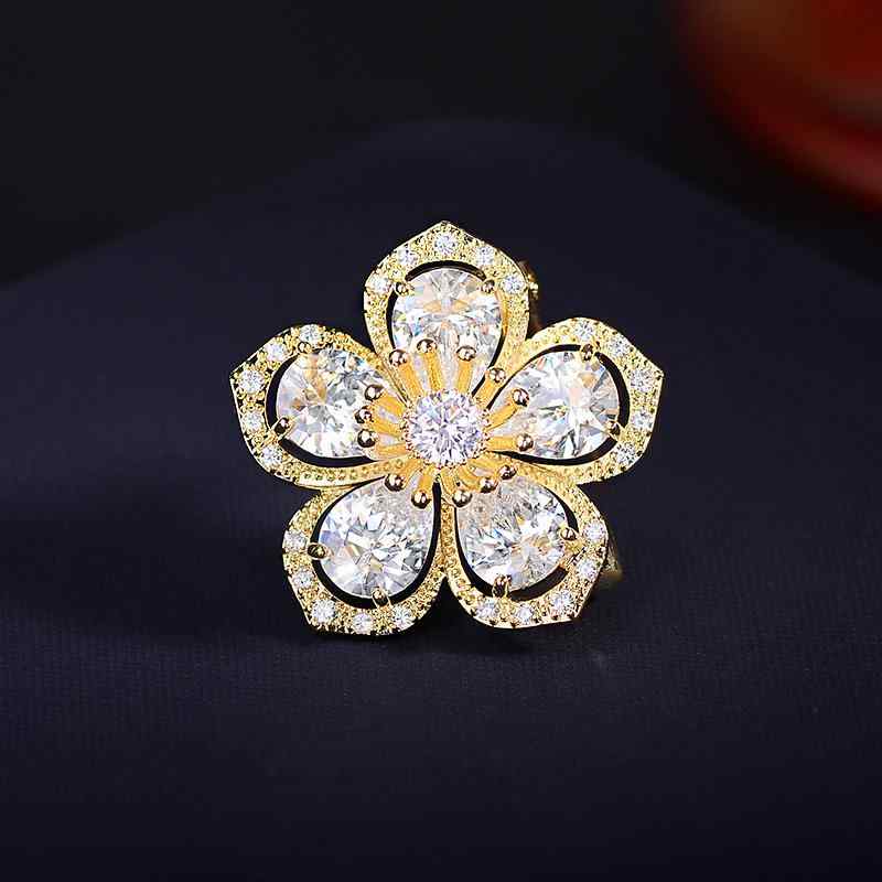 ブローチ レディース 女性用 桜 フラワー 花 上品 エレガント 個性的 おしゃれ 高級感 ジルコニア 銅製 ピンブローチ コサージュ フォーマル カジュアル 通勤 オフィス 普段使い 万能 ファッション アクセサリー