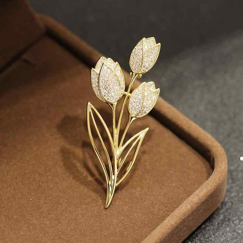 ブローチ レディース 女性用 マイクロパヴェ ジルコニア チューリップ 花束 ゴールド シルバー 2色 エレガント 上品 シンプル 露出防止 目隠し 普段使い フォーマル 銅製 電気メッキ加工
