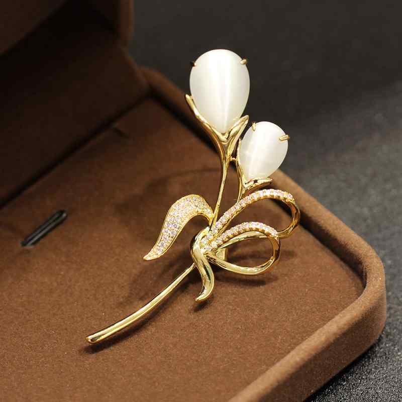 ブローチ レディース 女性用 花 フラワーモチーフ 上品 エレガント 高級感 ライトラグジュアリー 個性..