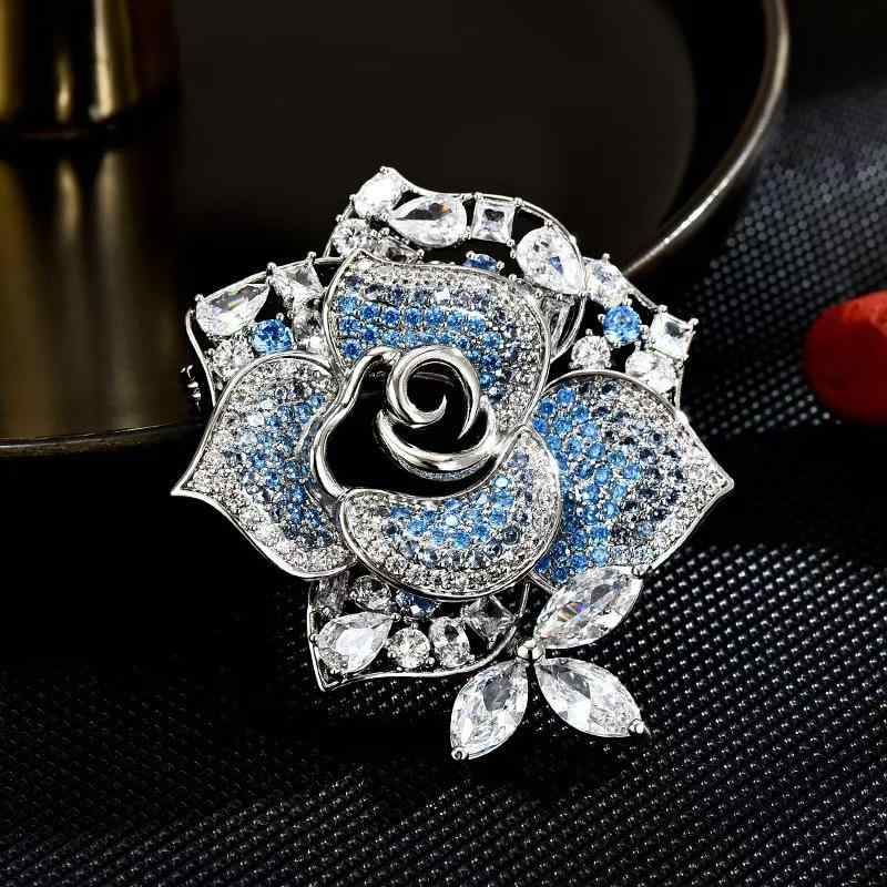 ブローチ レディース 女性用 欧風 ヨーロピアン ローズ 薔薇 フラワーモチーフ エレガント 高級感 おし..