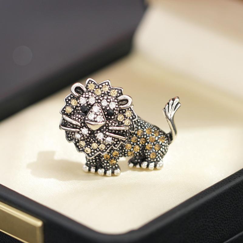 ブローチ ユニセックス かわいい アンティーク風 レトロ 合金製 電気メッキ加工 ジルコニア ライオンモ..