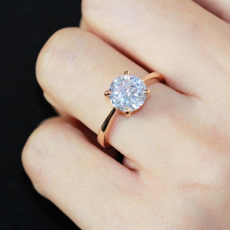 指輪 レディース 定番 シンプル ベーシック 万能 上品 エレガント 合金 金メッキ加工 1カラット ジルコ..