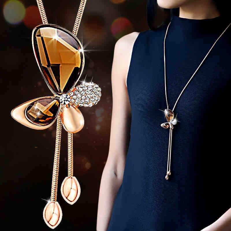 SWAROVSKI - ネックレス レディース 蝶 ロング タッセル 韓国風 おしゃれ エレガント 秋冬 セーター用 ローズゴールド 上品 普段使い デイリー 合金 クリスタル