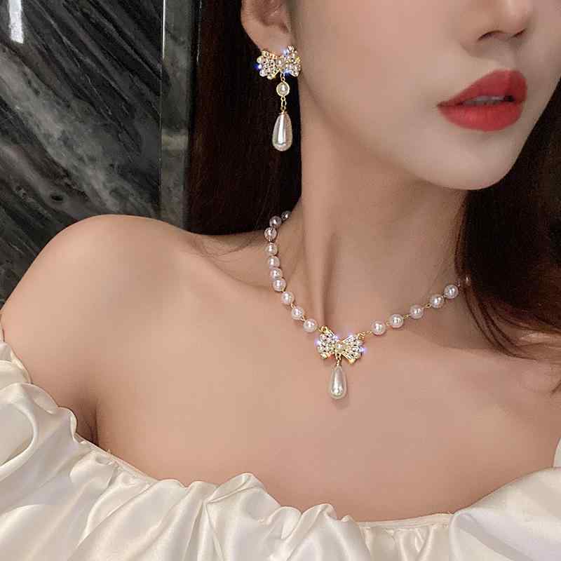 ネックレス レディース 女性用 パール パール 鎖骨丈 ロング丈 チョーカー リボンモチーフ ドロップパ..