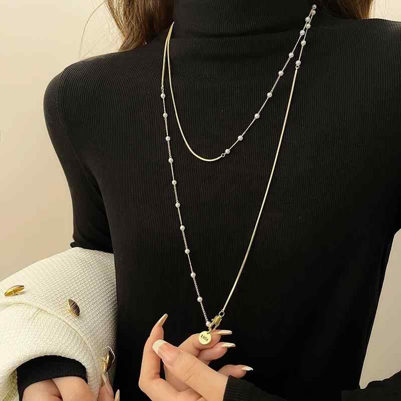 ネックレス レディース レイヤード パール ラウンドチャーム ペンダント ロングネックレス 秋冬 高級感..