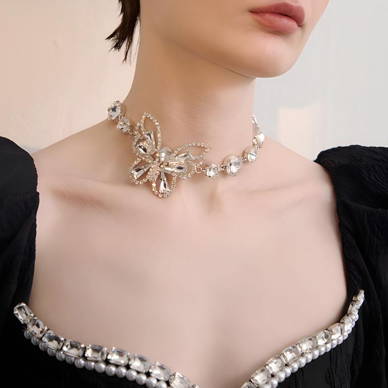 ネックレス レディース 女性用 欧米スタイル 煌めく ジルコニア 蝶々 バタフライ 上品 高級感 デザイン..