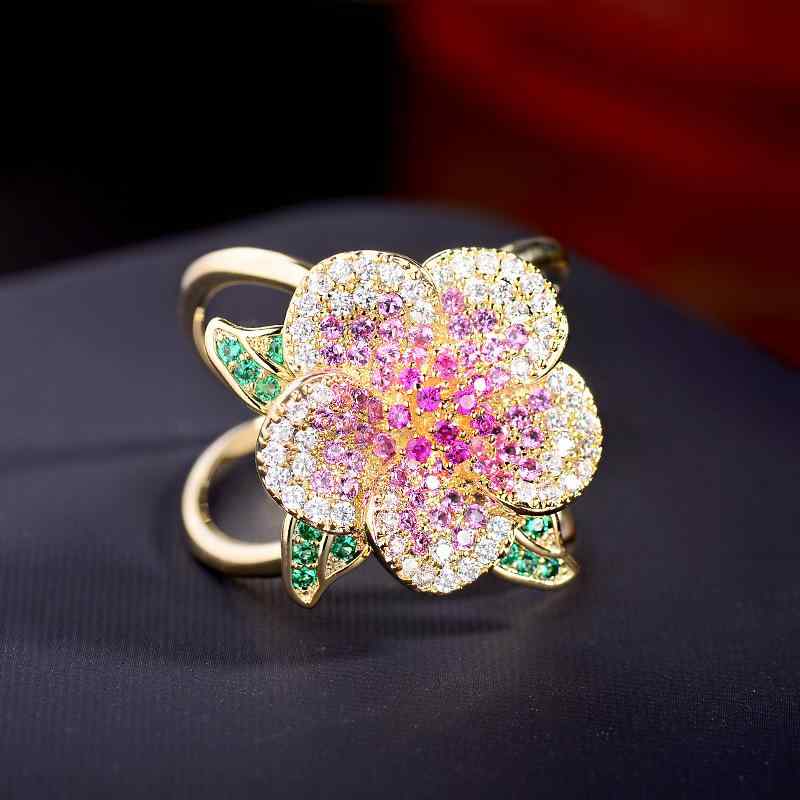 スカーフリング 男女兼用 カメリア 韓国風 上品 洗練 ユニークデザイン 軽やかな高級感 マイクロパヴェ..