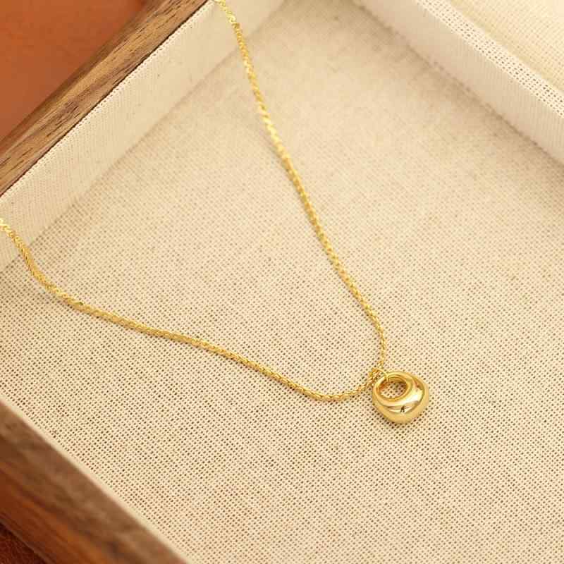 Garnet - ネックレス レディース 欧米風 シンプル 高級感 光沢 ゴールド ペンダント ナゲットモチーフ 金メッキ ショート 鎖骨丈 銅製 水波チェーン 通勤 オフィス カジュアル