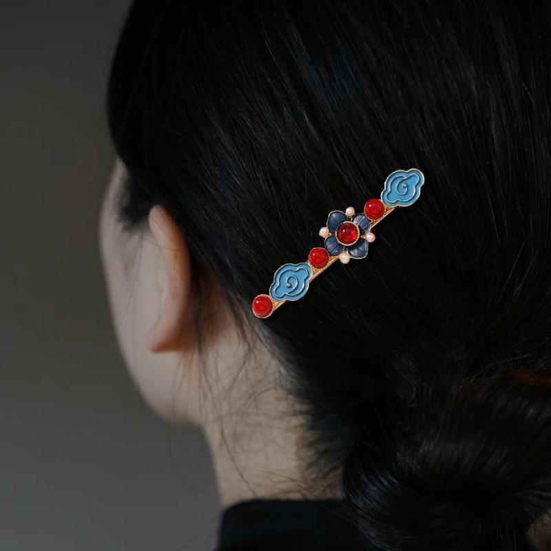 ヘアクリップ レディース 新中華風 焼青風 祥雲 花柄 ダッククリップ 小ぶり 精巧 華奢 上品 合金製 滴油加工 サイドクリップ チャイナドレス 漢服 和装 浴衣 レトロ アクセサリー 髪留め