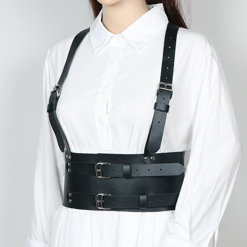 ・素材: 合成皮革・バックル素材: PU、合成皮革・留め具: ピンバックル・カラー: ブラック・幅: 約4cm以上・スタイル: ベーシック・カテゴリ: ファッション通勤・流行要素カテゴリ: 民族、国風