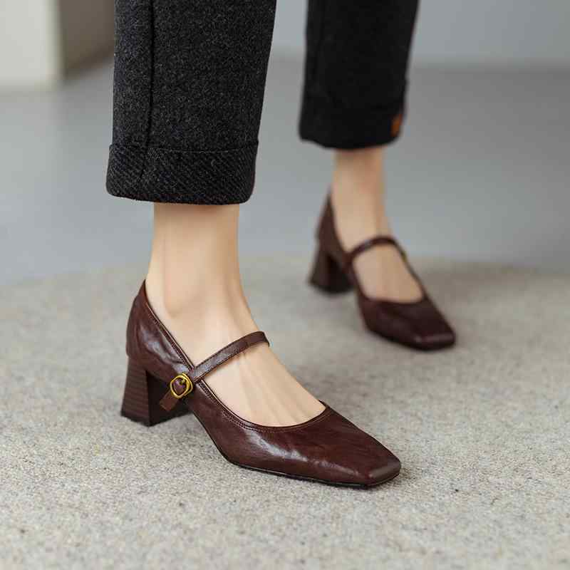 パンプス レディース フレンチ レトロ スクエアトゥ ブロックヒール チャンキーヒール メリージェーン ストラップ 浅履き 羊革 ヘビ柄 無地 春夏 カジュアル