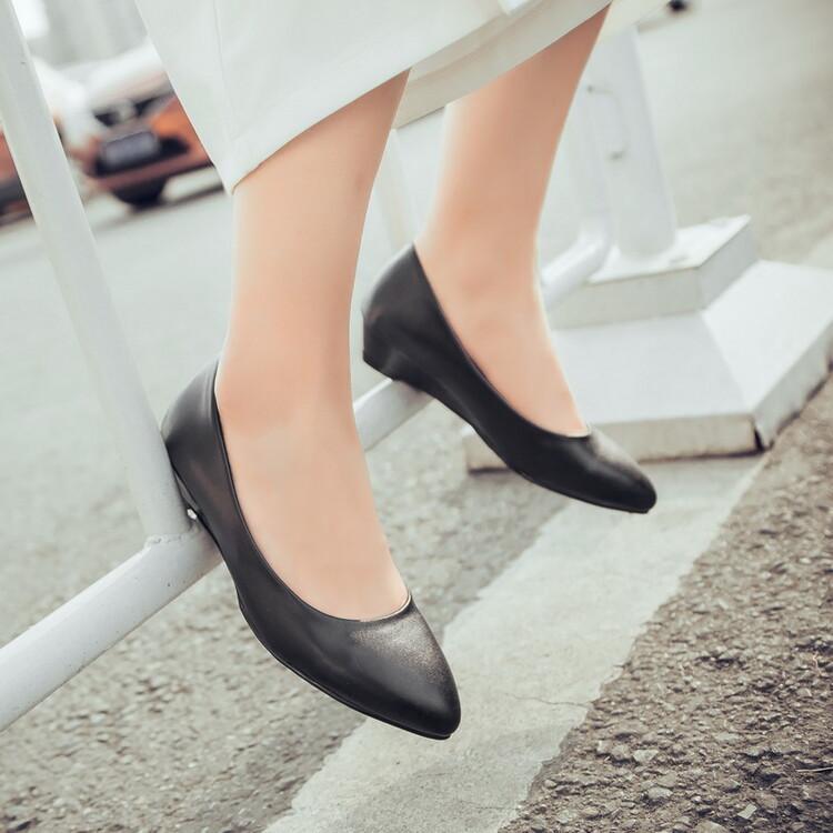 パンプス レディース 女性用 シンプル カジュアル 無地 浅履き スリッポン ポインテッドトゥ 尖りつま先 ローヒール ウェッジヒール 厚底 春夏 ブラック オ...