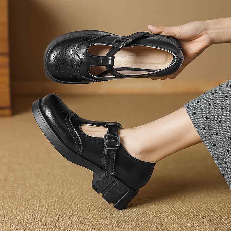 パンプス レディース Tストラップ 厚底 ミドルヒール ラウンドトゥ チャンキーヒール レザー切り替え PUレザー 合成皮革 バックル 大きいサイズ 快適 カジュアル 通勤 普段使い おしゃれ ブラック ダークブラウン 春秋